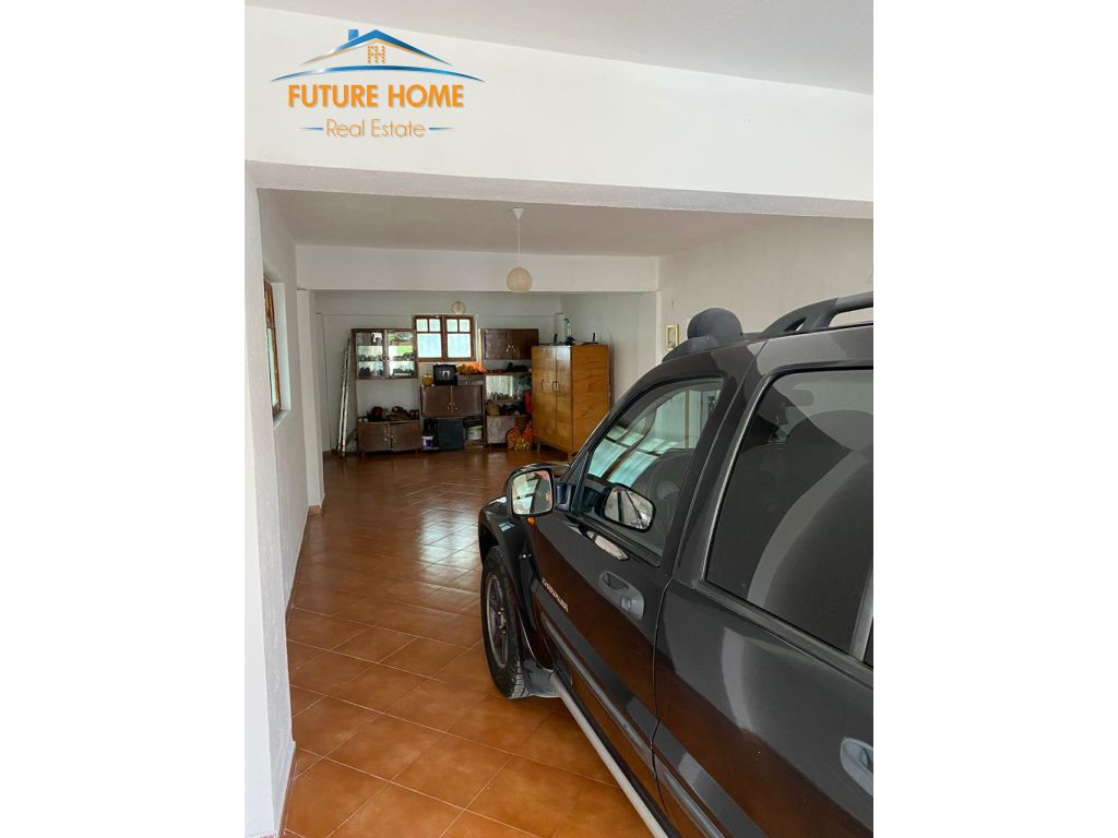 Shitet, Vilë, Fresku, Tiranë - Future Home